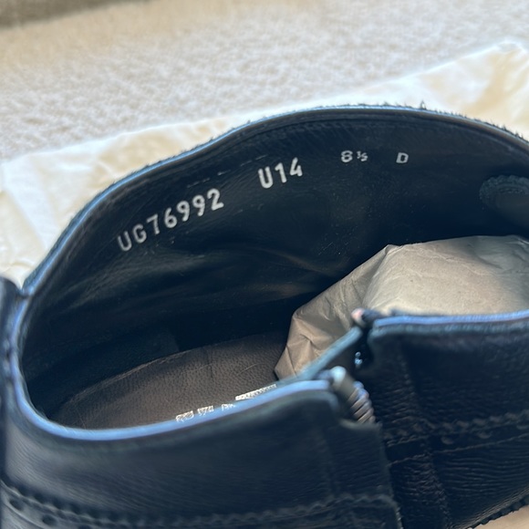 Salvatore Ferragamo black leather boots. Worn twice. Made in Italy. - Picture 6 of 9